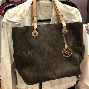 Michael Kors tote